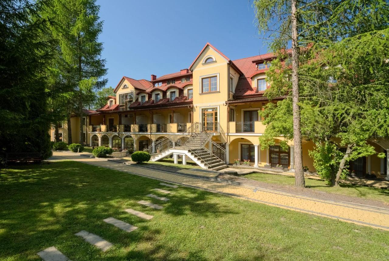 Hotel Antoni Tomaszow Lubelski Exterior photo